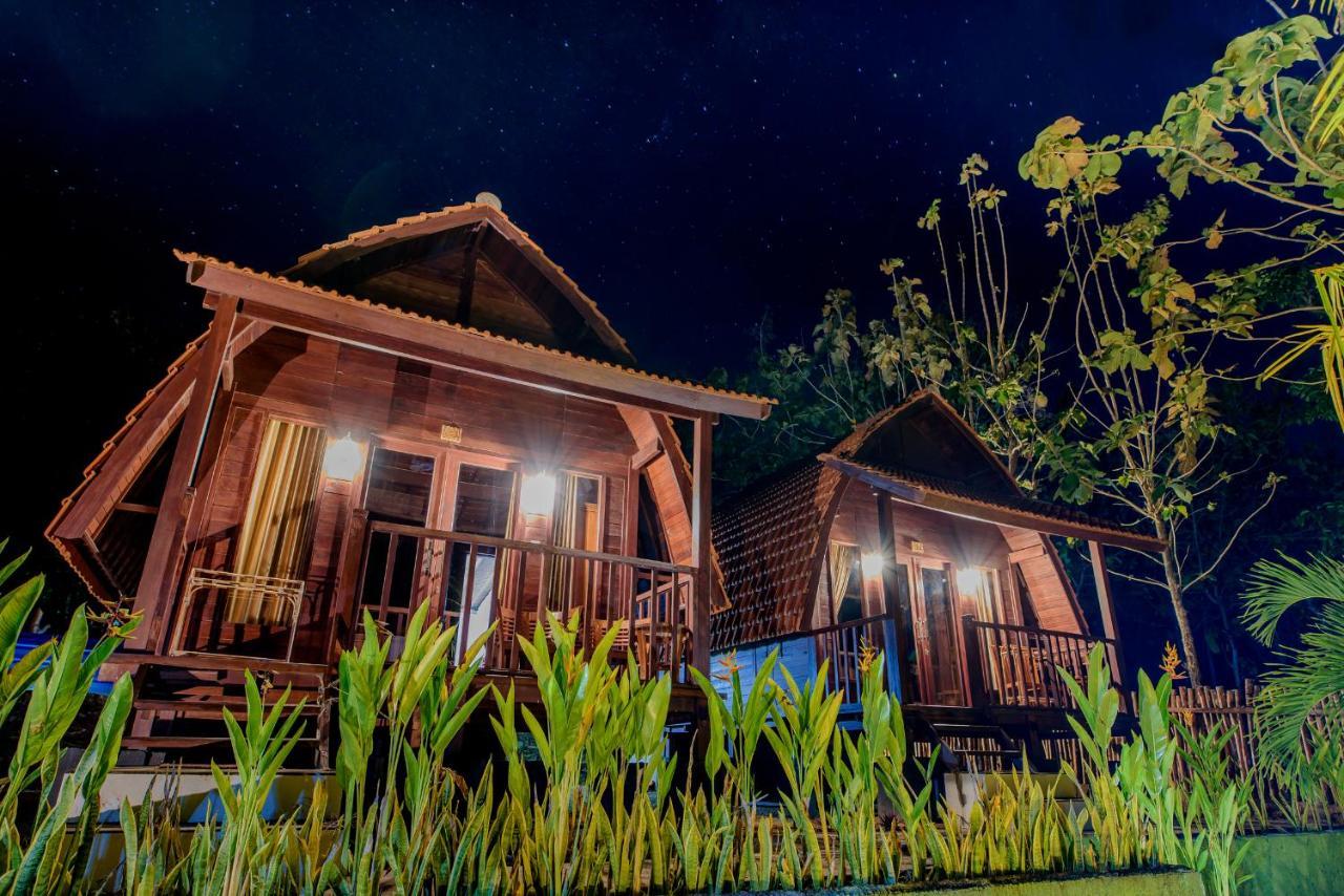 The Granyam Garden Cottage Batununggul Exterior foto