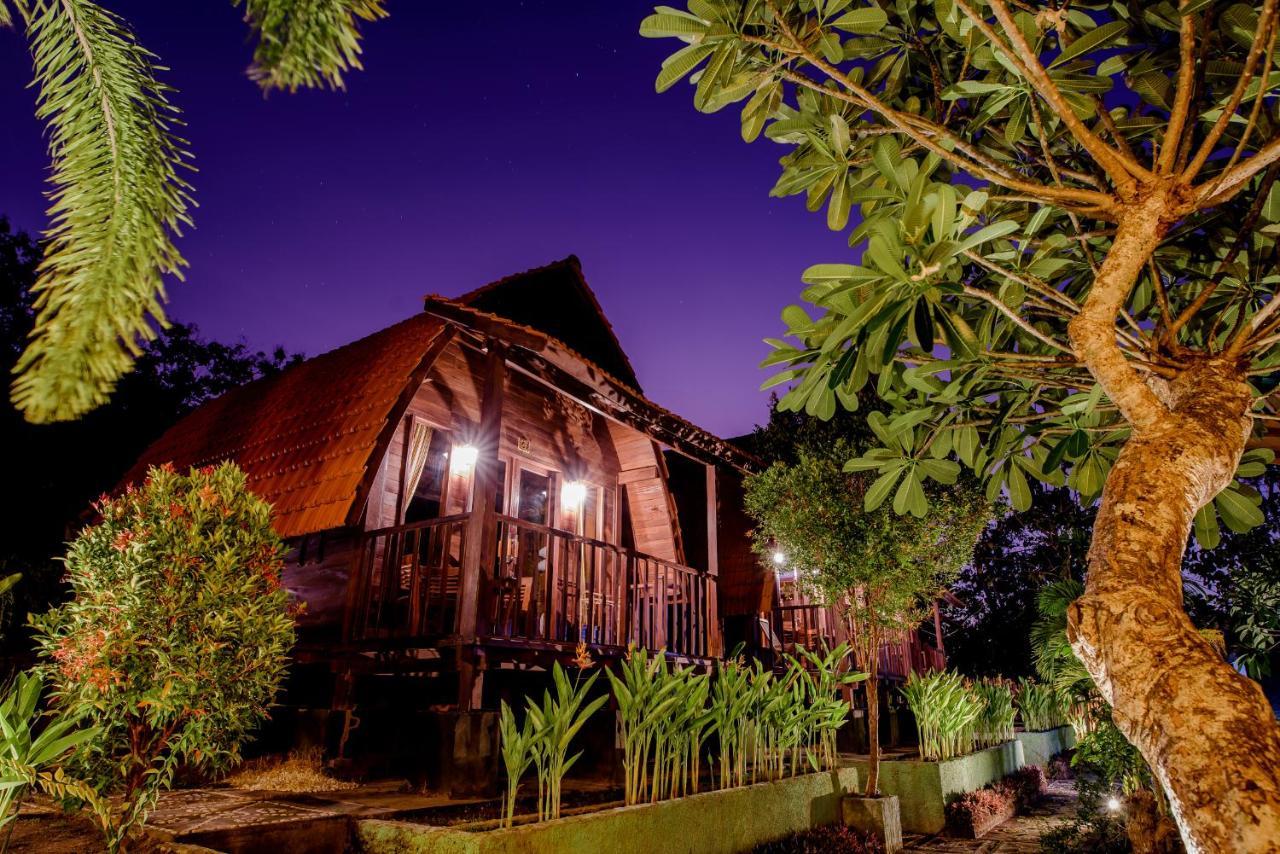 The Granyam Garden Cottage Batununggul Exterior foto